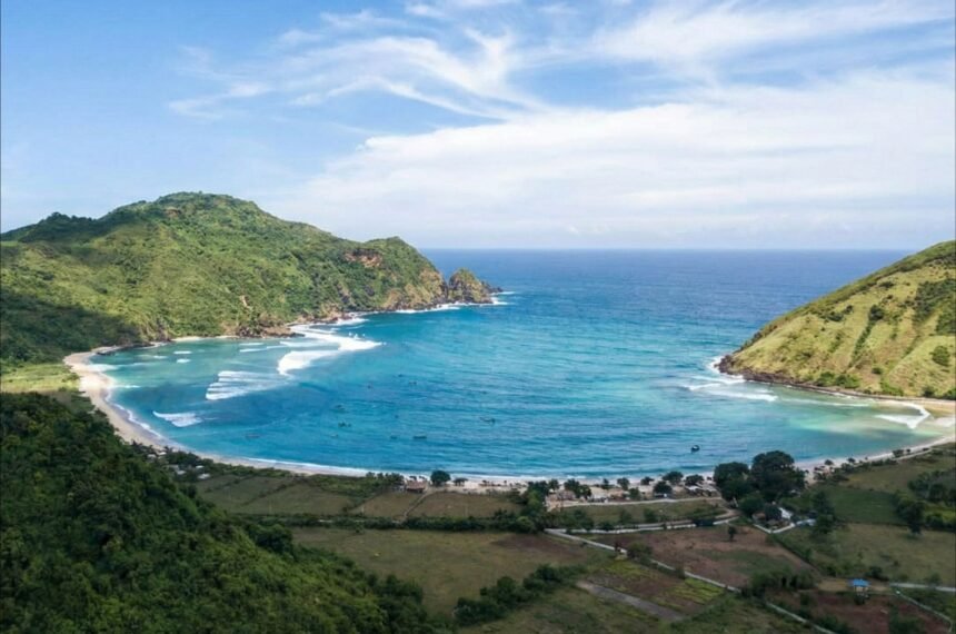 mawun beach lombok